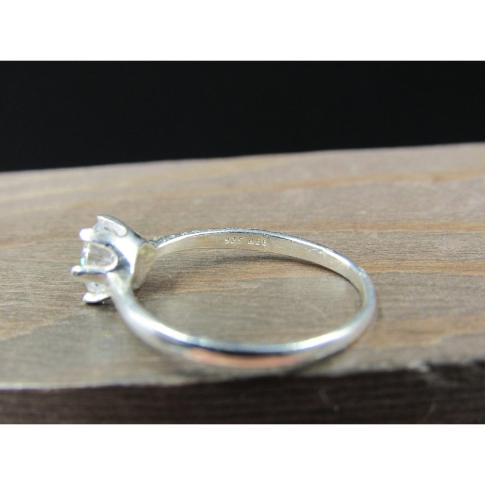 Size 7.5 Sterling Silver Ordinary Single Cubic Zirconia Band Ring View 3